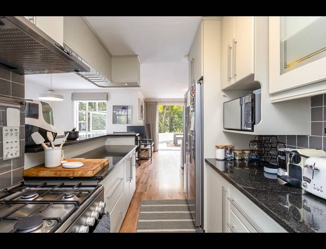 3 BEDROOM APARTMENT FOR SALE IN GARDENS